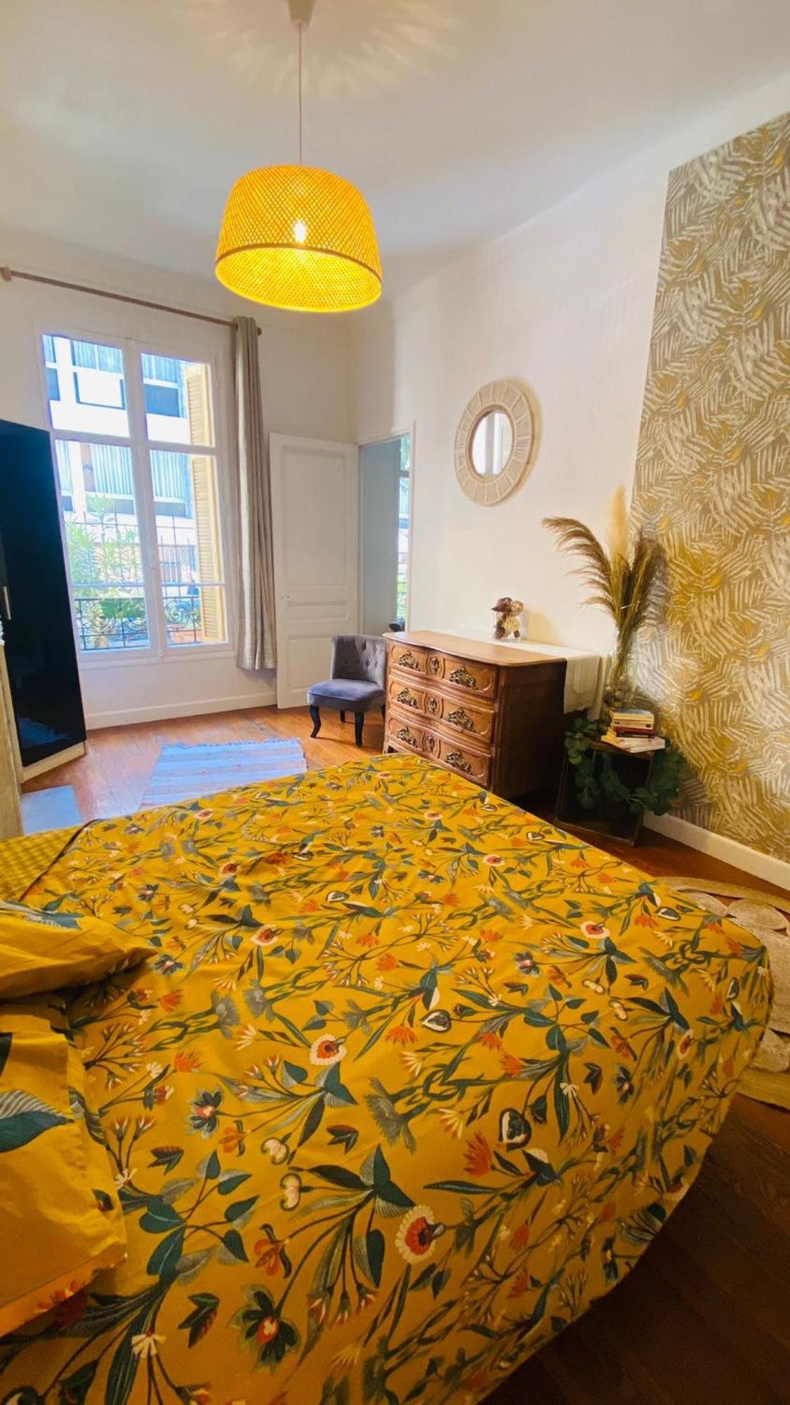 Apartment - Centre-ville Avec Jardin